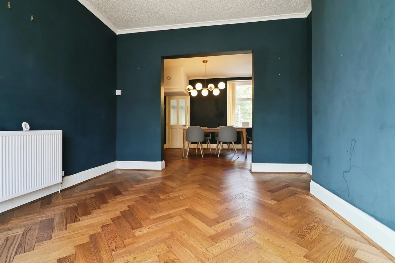 Salisbury Road, Barry, photo 7