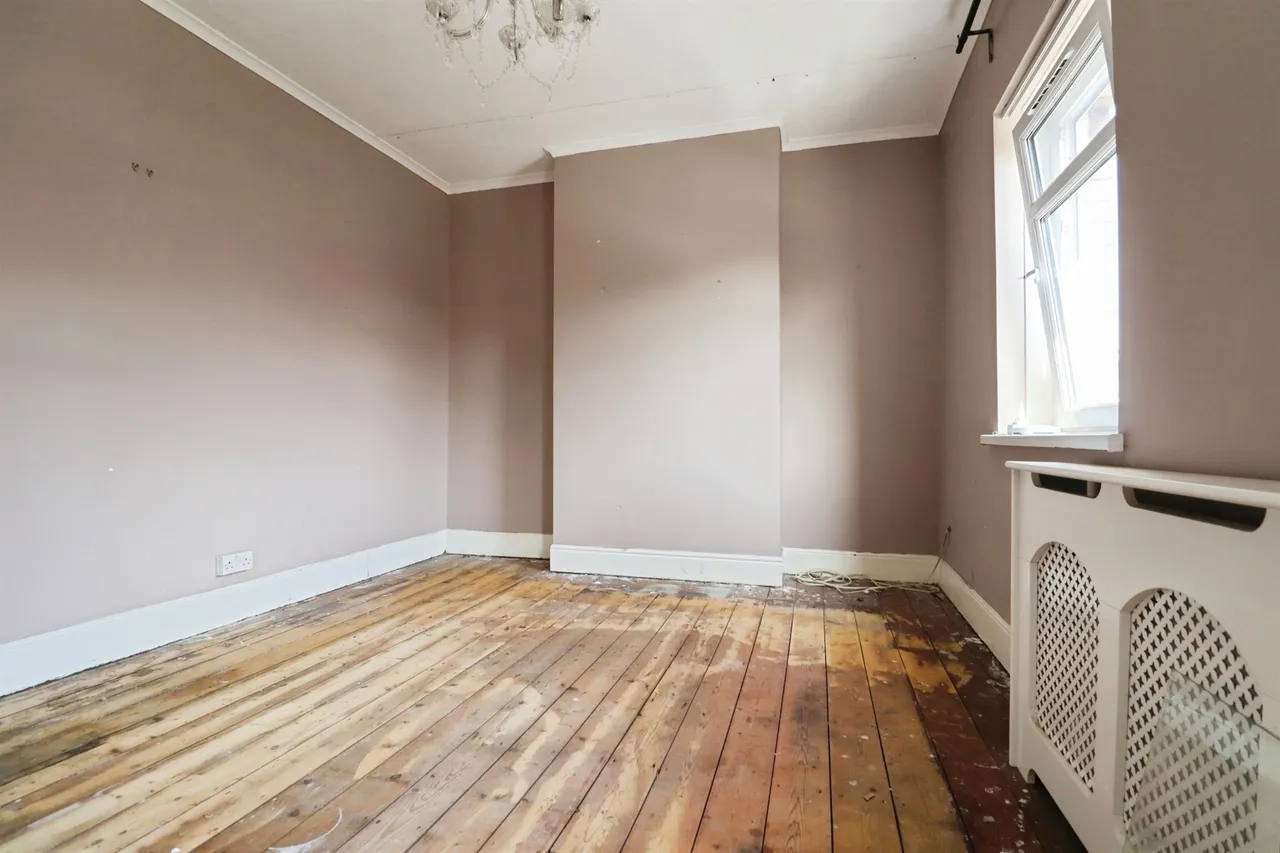 Salisbury Road, Barry, photo 8