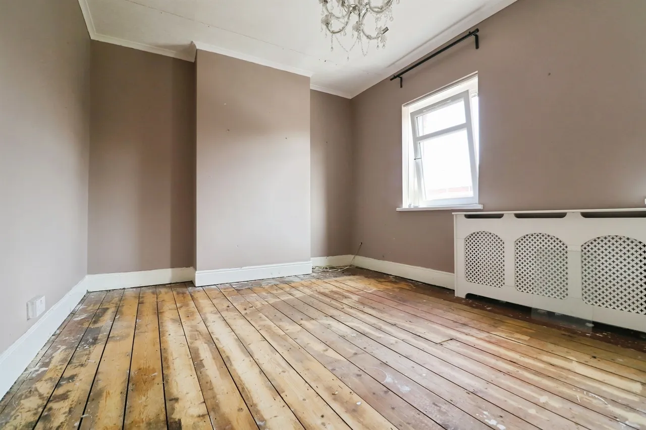 Salisbury Road, Barry, photo 6