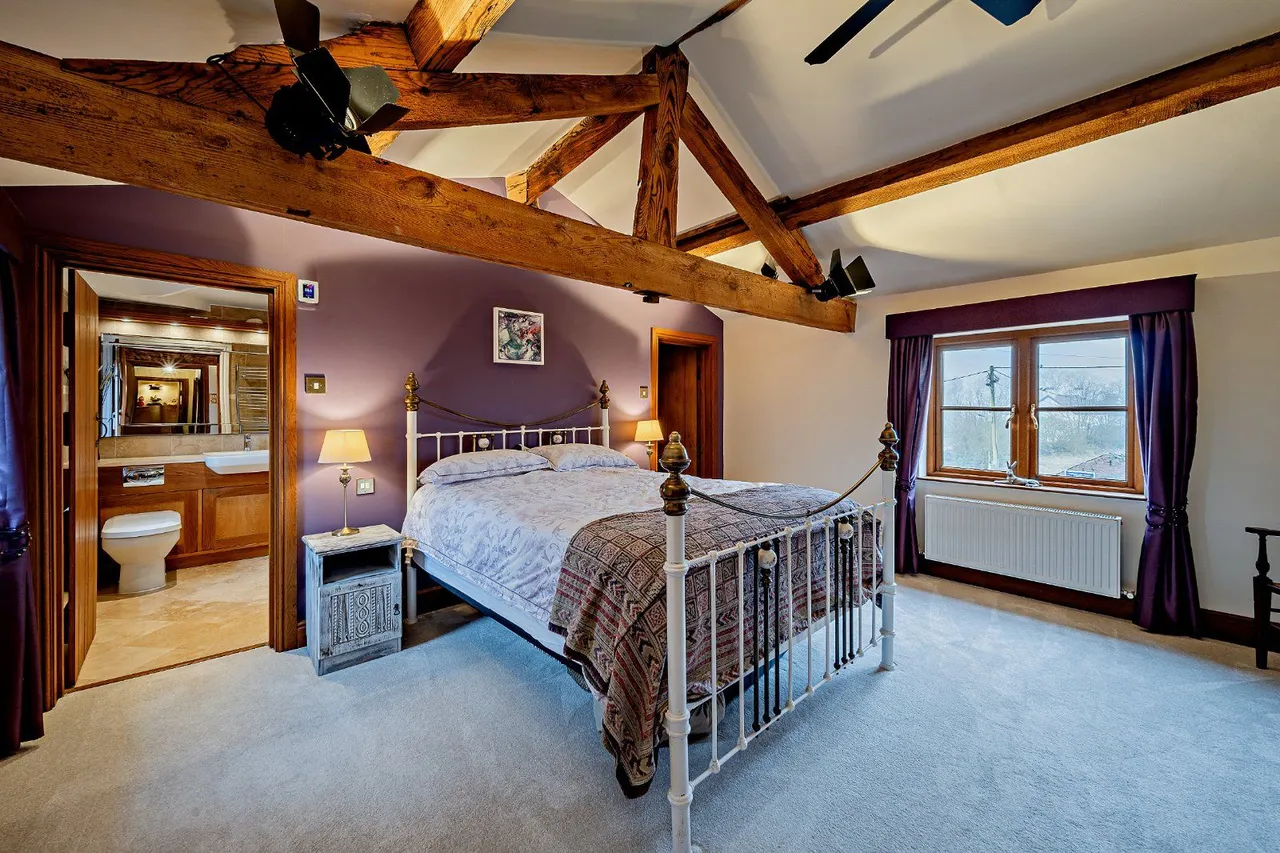 Hoole Bank, Hoole Village, Chester, Cheshire, CH2 4ES, photo 8