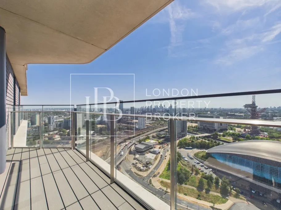 Glasshouse Gardens, London, E20, photo 15