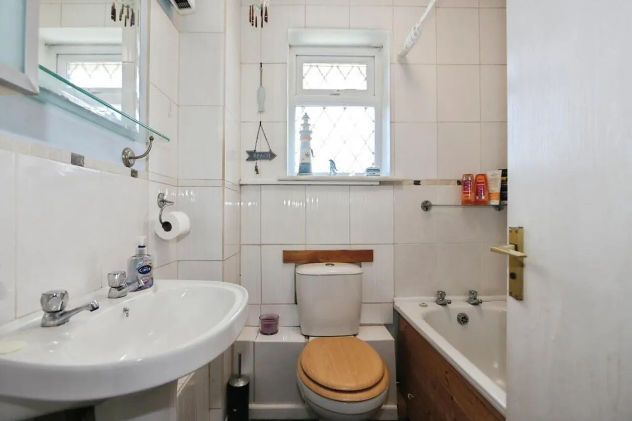 Sycamore Drive, Ashby-De-La-Zouch, LE65, photo 7