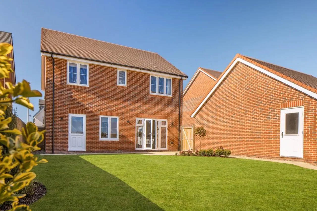 Cinderpath Way, Great Bentley, CO7, photo 20