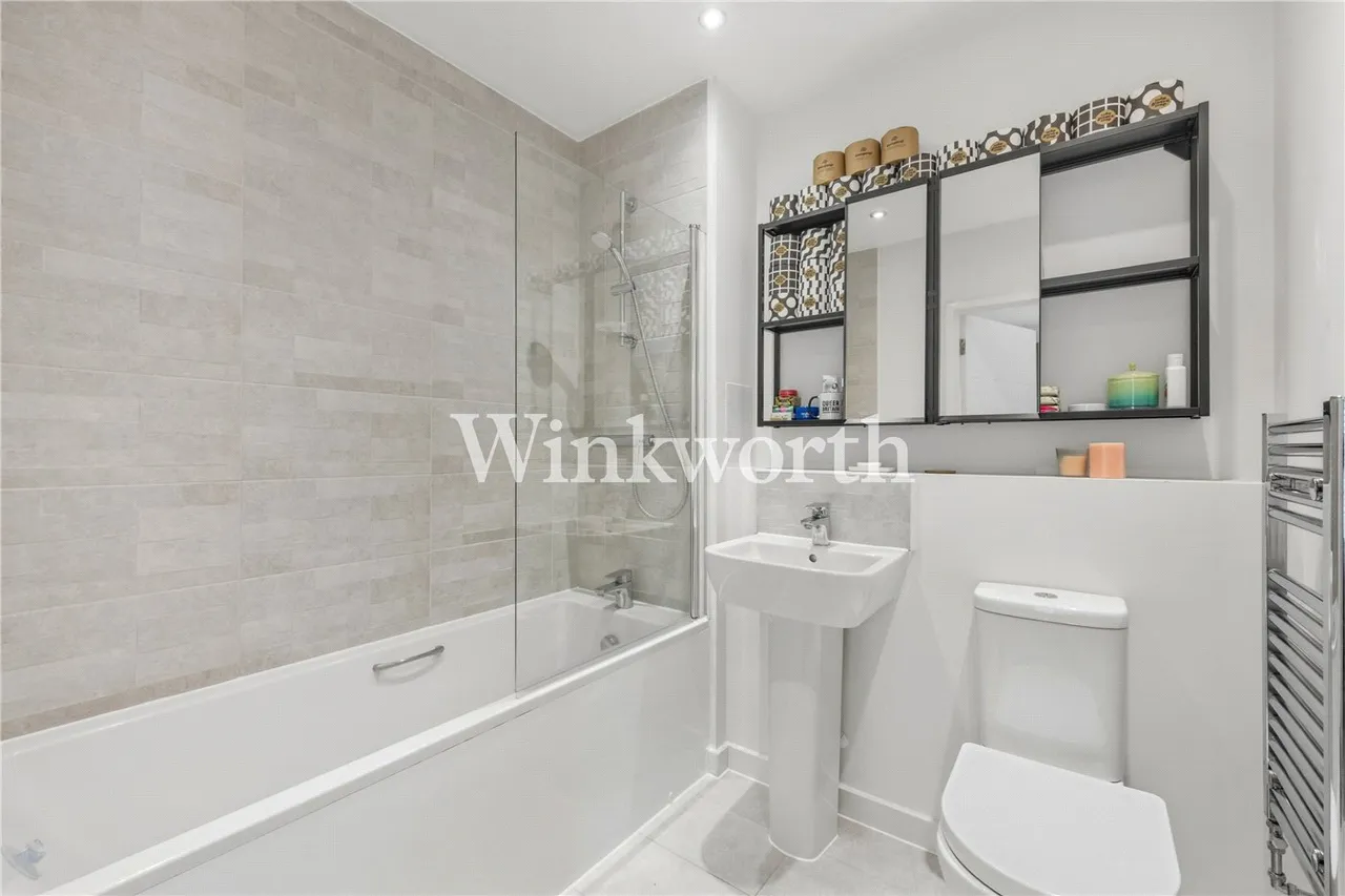 Rowland Road, London, N17, photo 11