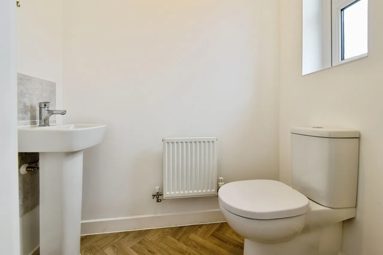 Carn Y Cefn Ebbw Vale, NP23, photo 6