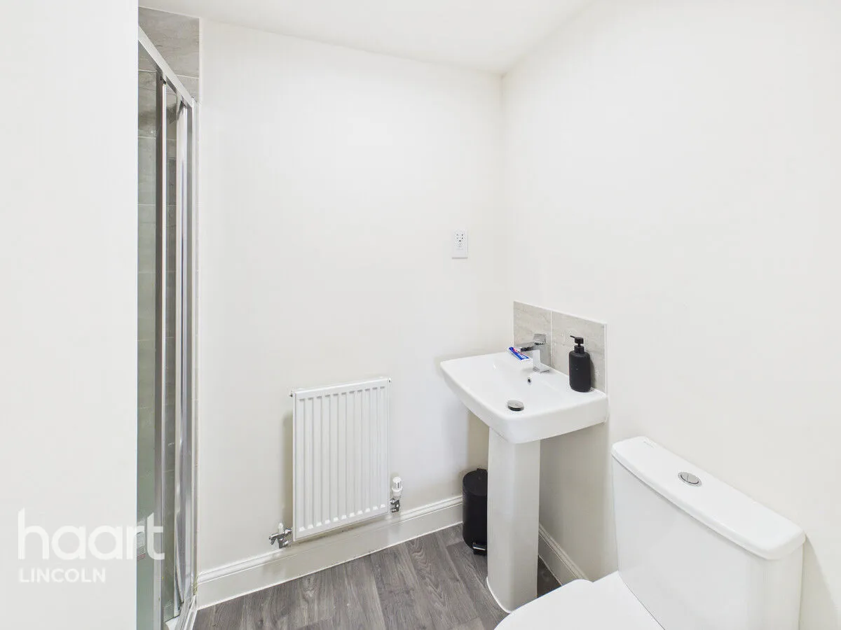 Anwick Close, Fernwood, NG24, photo 15