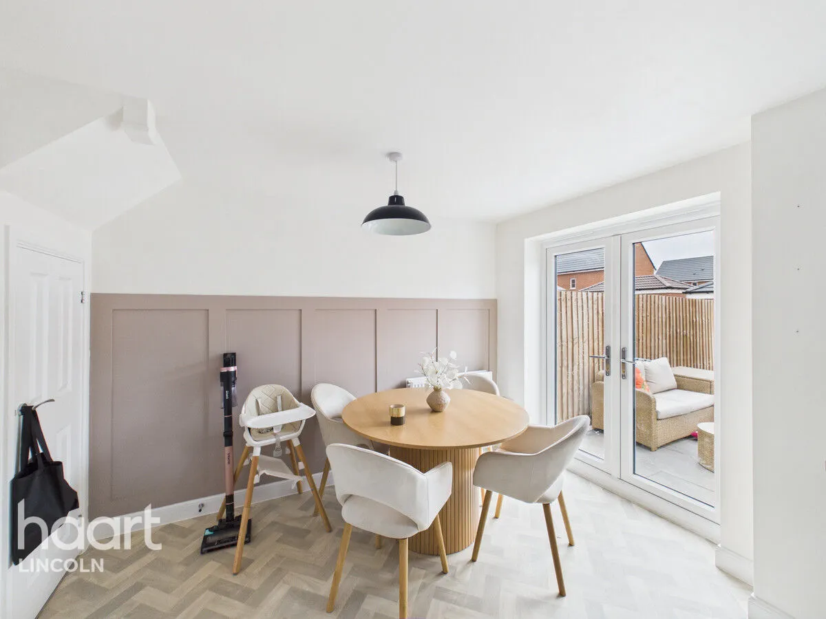 Anwick Close, Fernwood, NG24, photo 10