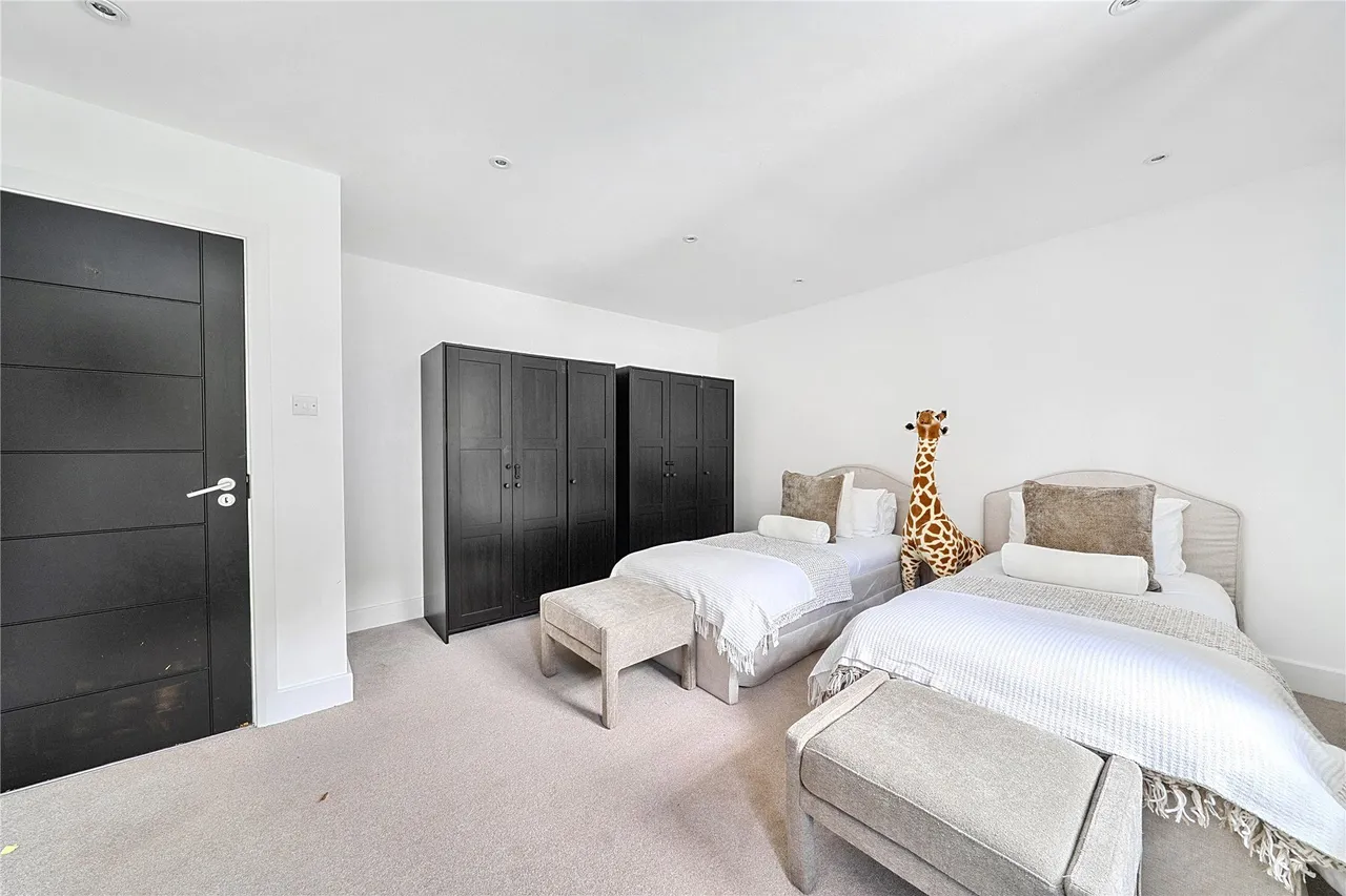 Birch Mead, Farnborough Park, BR6, photo 13