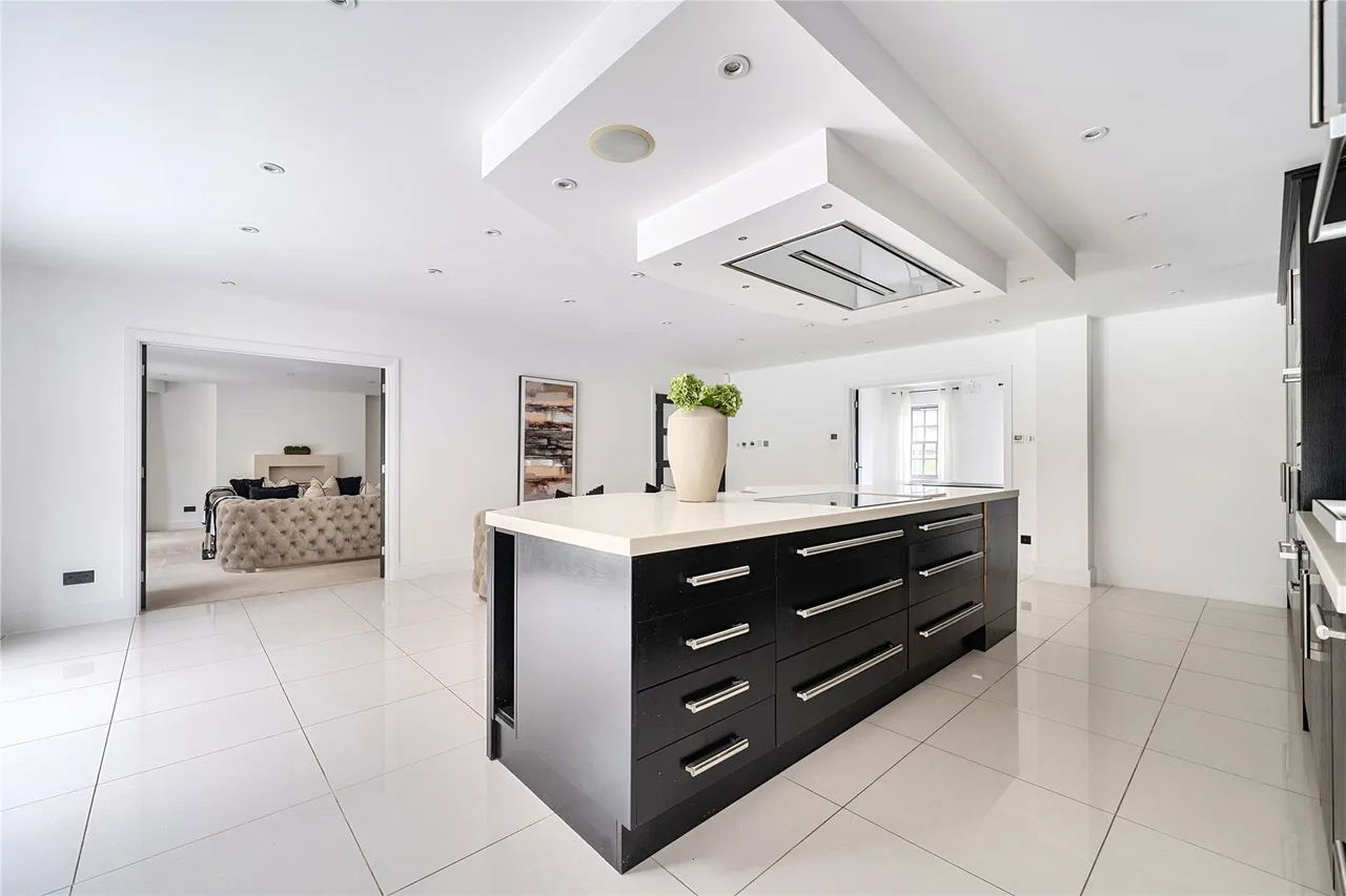 Birch Mead, Farnborough Park, BR6, photo 4