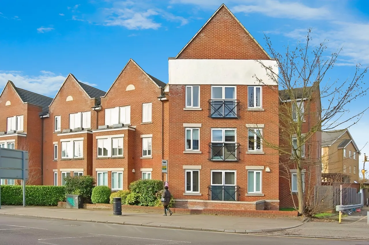 1 bed flat for sale — Johnson Place, Hitchin