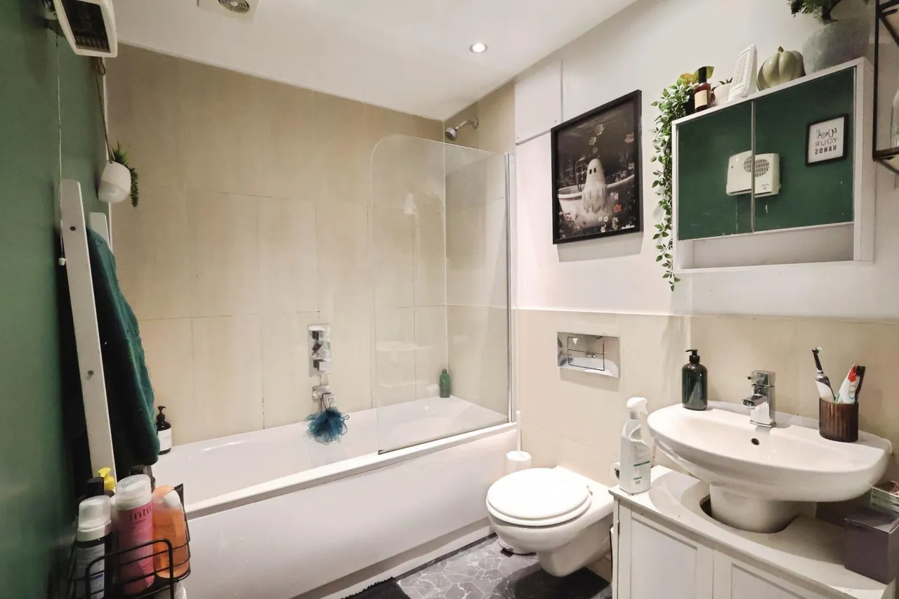 Johnson Place, Hitchin, photo 5