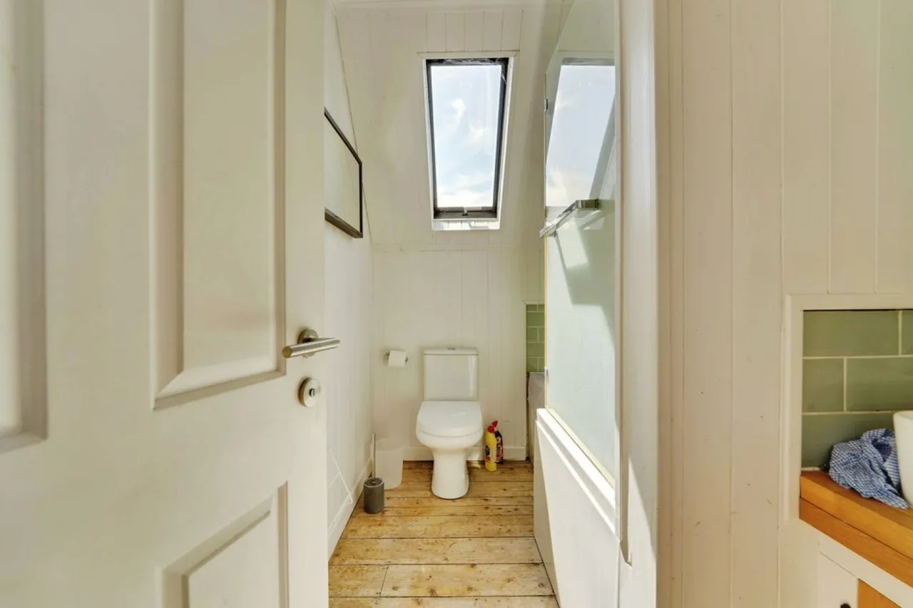 Lansdowne Road, Bedford, MK40, photo 15