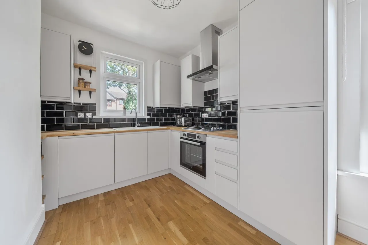 Eastcombe Avenue, SE7, photo 2
