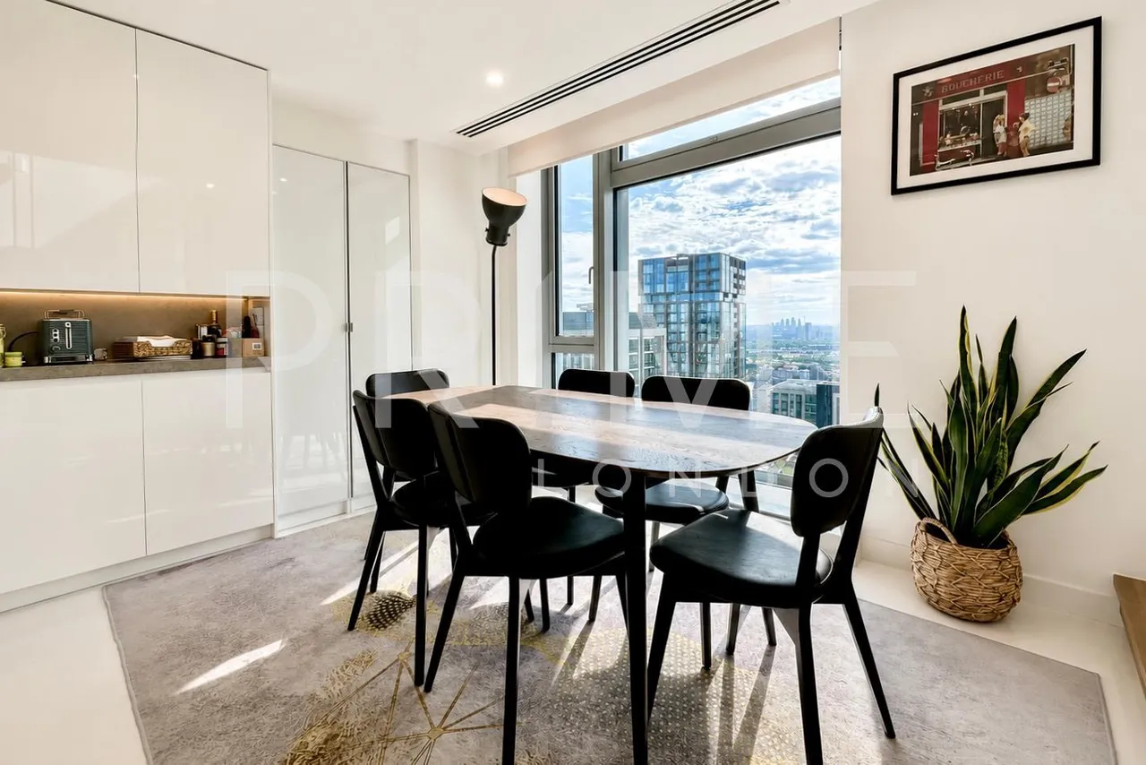 Pan Peninsula East, Canary Wharf, E14, photo 4