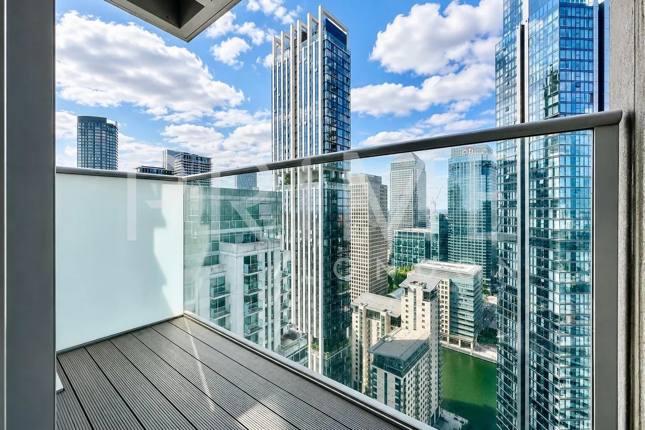 Pan Peninsula East, Canary Wharf, E14, photo 8