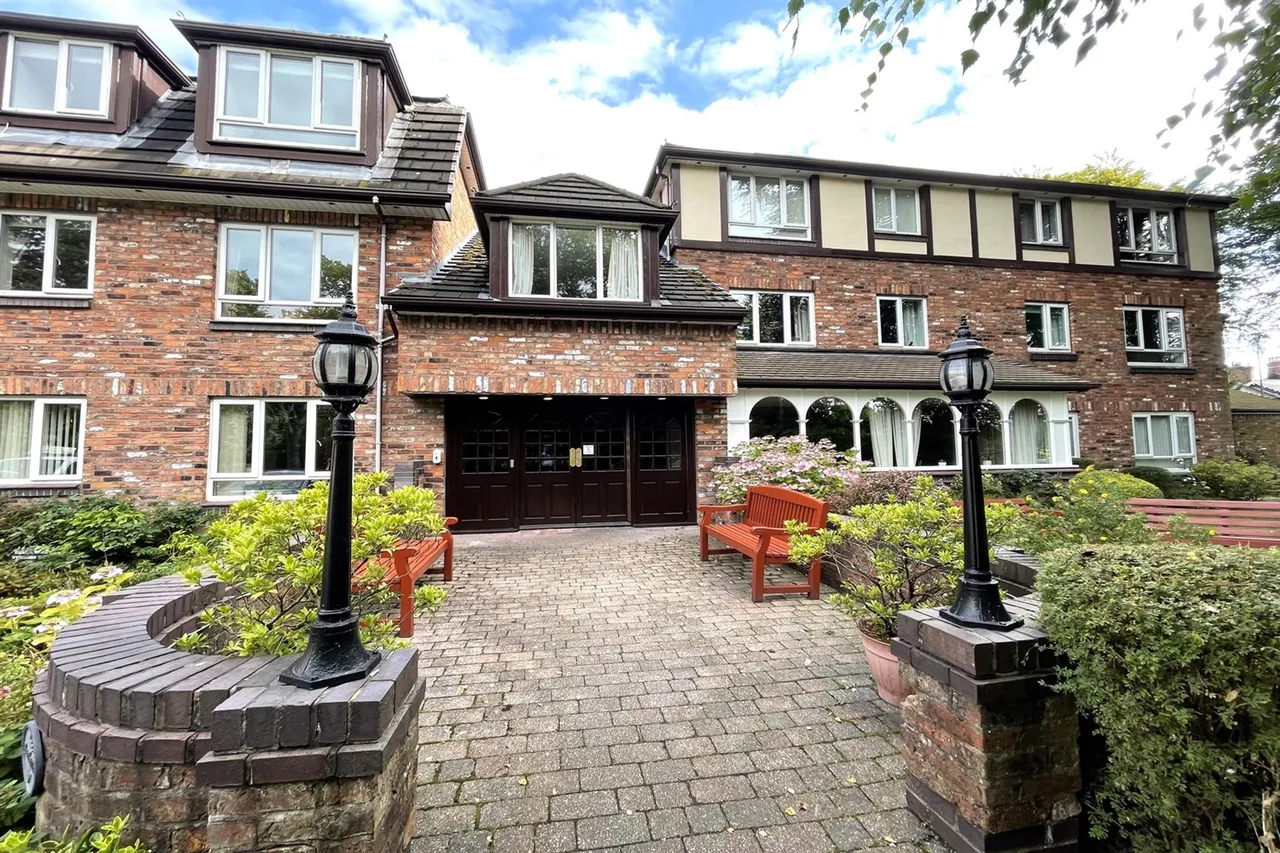 Beechwood Tabley Road, Knutsford, photo 14
