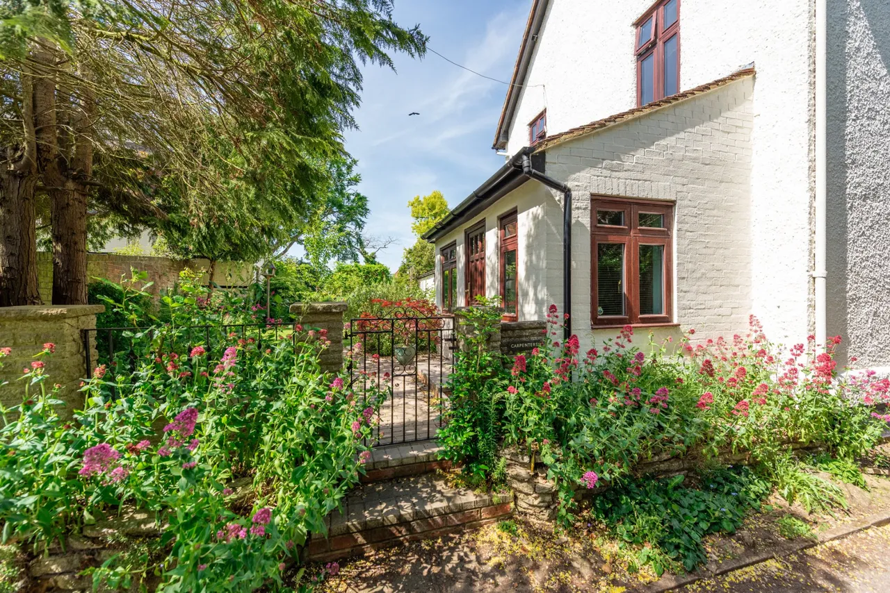 Nup End Lane, Wingrave, HP22, photo 19