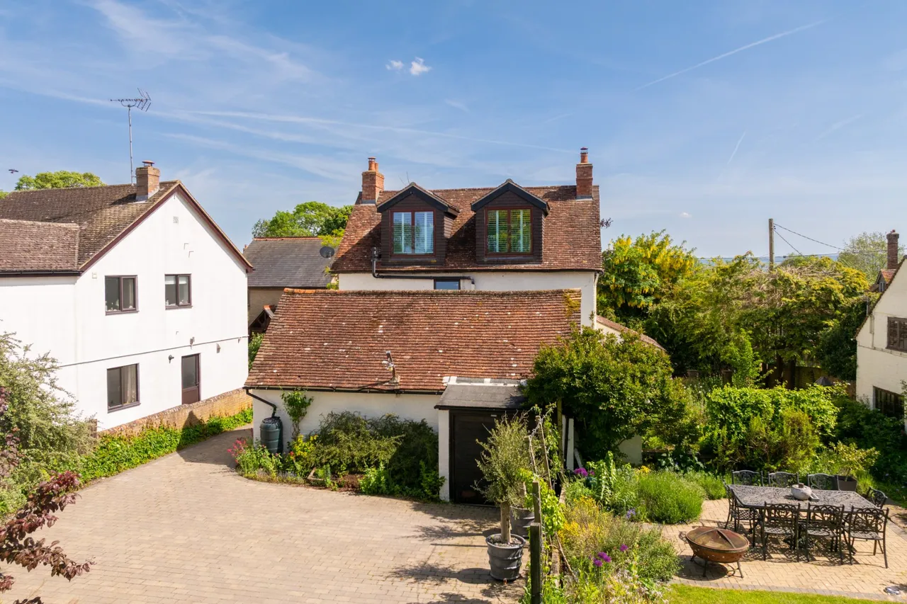 Nup End Lane, Wingrave, HP22, photo 18
