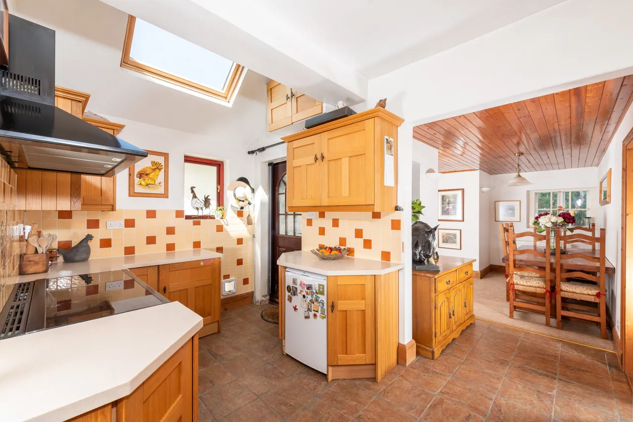 Nup End Lane, Wingrave, HP22, photo 11