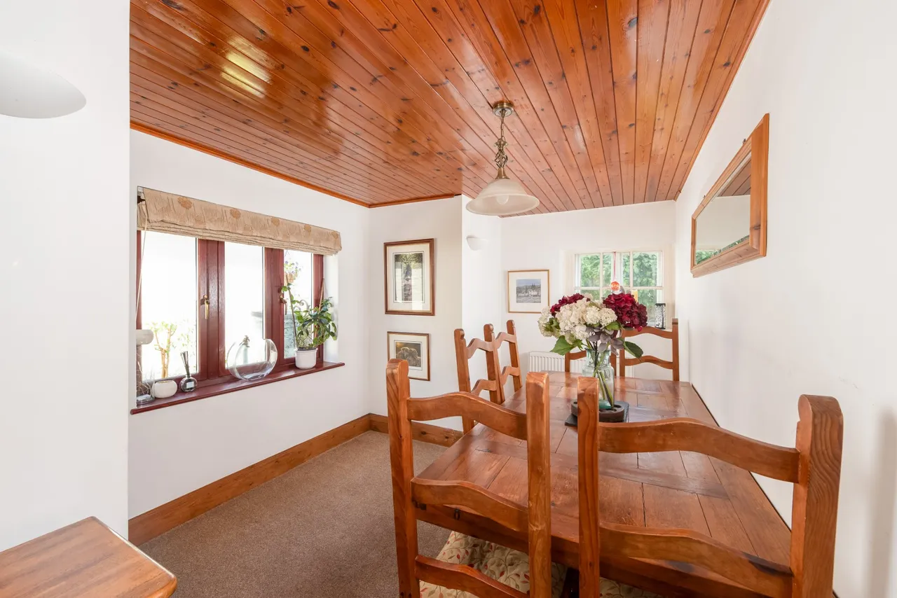Nup End Lane, Wingrave, HP22, photo 10