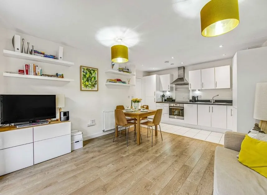 Garratt Lane, Tooting, SW17, photo 11