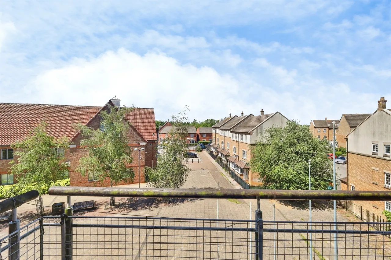 Wilks Walk, Grange Park, NN4, photo 10