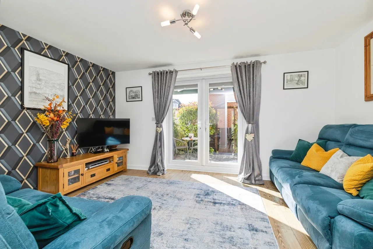 Oldwood Close, NEWTON AYCLIFFE, County Durham, DL5, photo 2