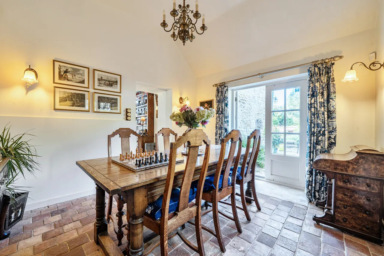 Shipton Oliffe, Cheltenham, GL54, photo 4