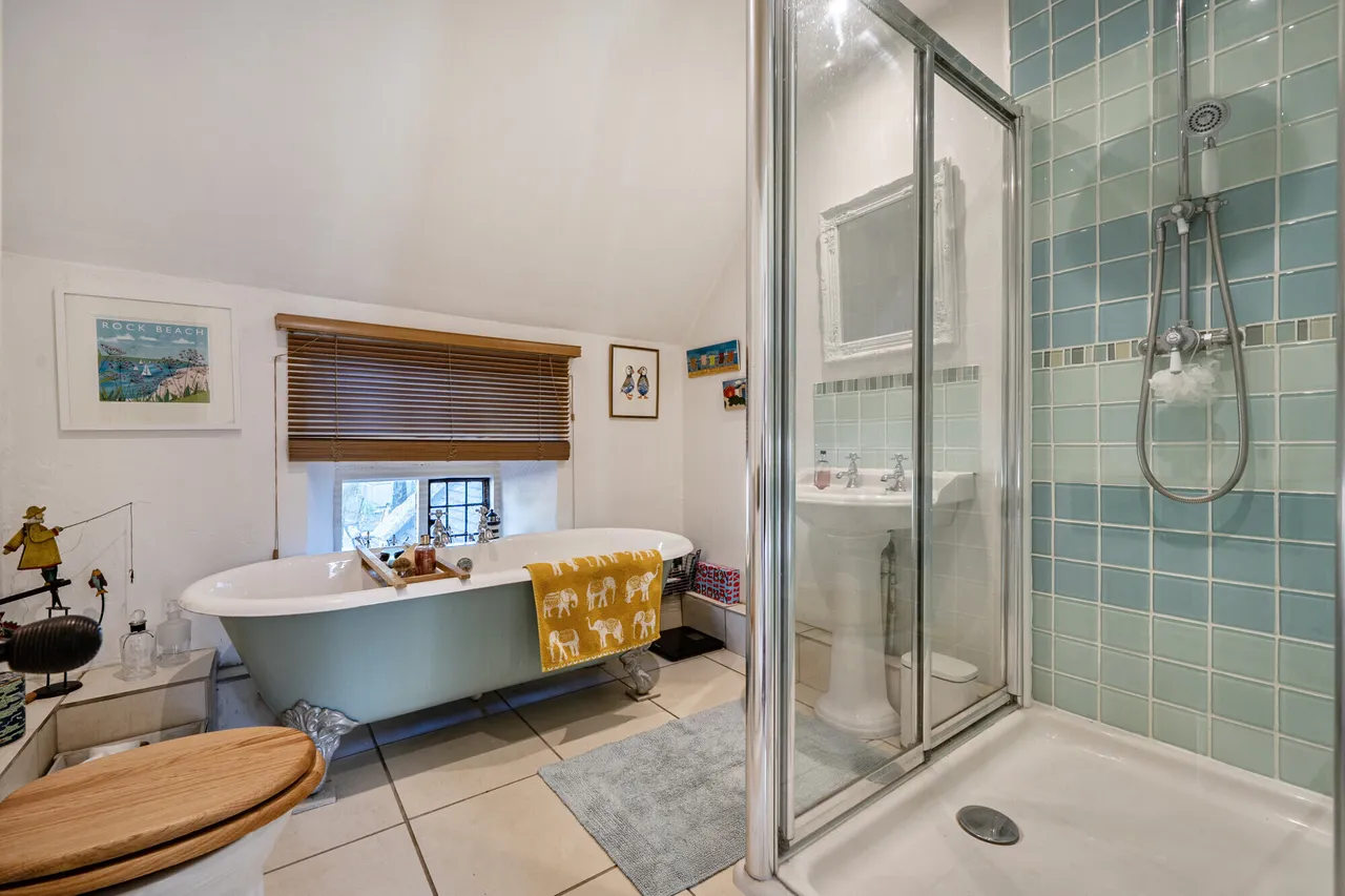 Shipton Oliffe, Cheltenham, GL54, photo 7