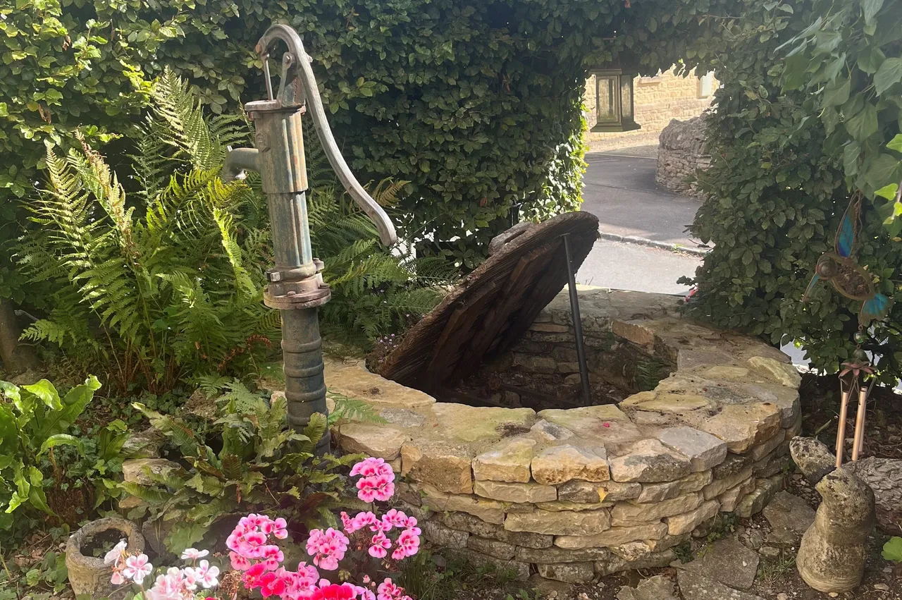 Shipton Oliffe, Cheltenham, GL54, photo 10