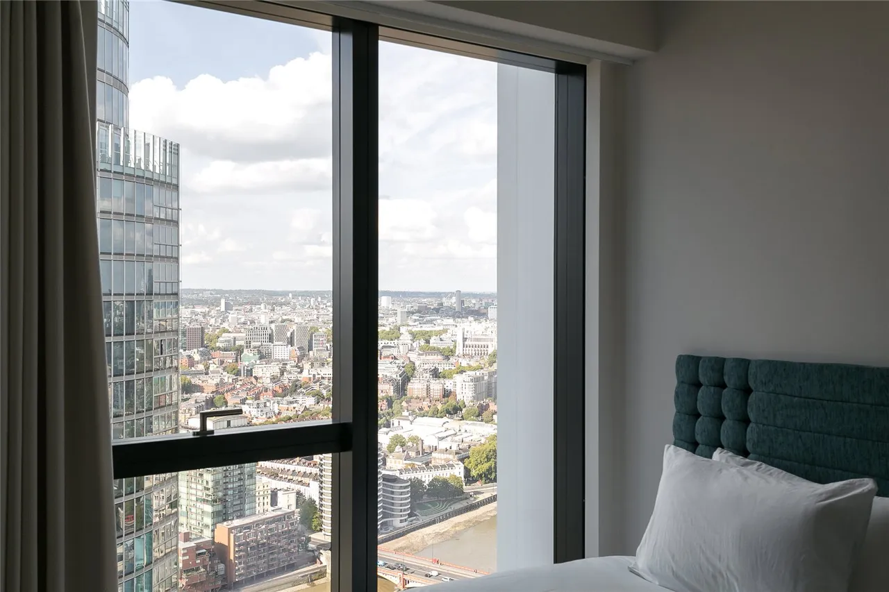 Nine Elms Lane, Nine Elms, SW8, photo 16