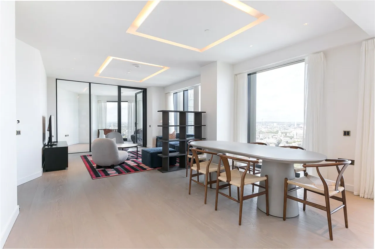 Nine Elms Lane, Nine Elms, SW8, photo 11