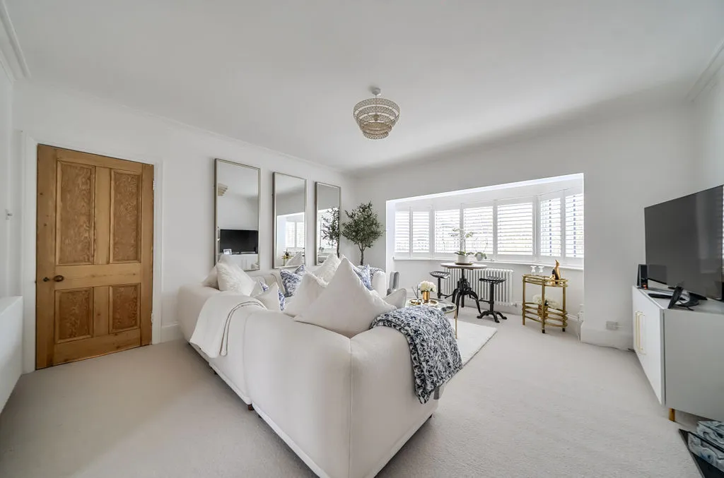 8 Croham Park Avenue, South Croydon CR2 7HH, photo 3