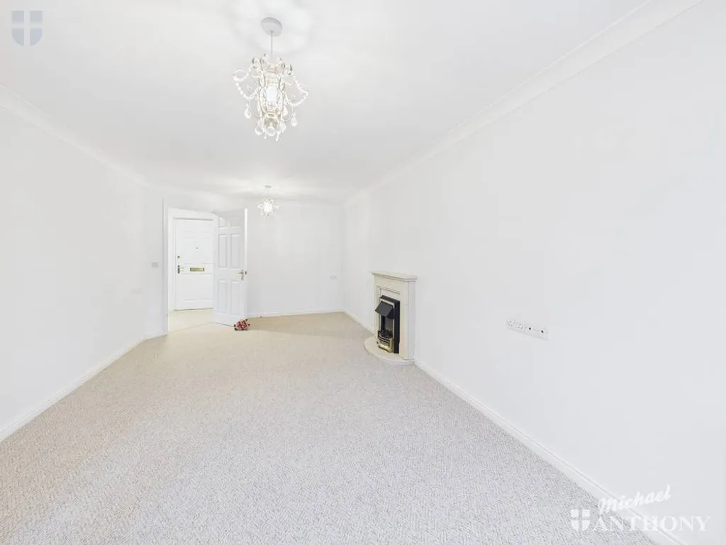 Pearl Court, Aylesbury, HP21 7BY, photo 6