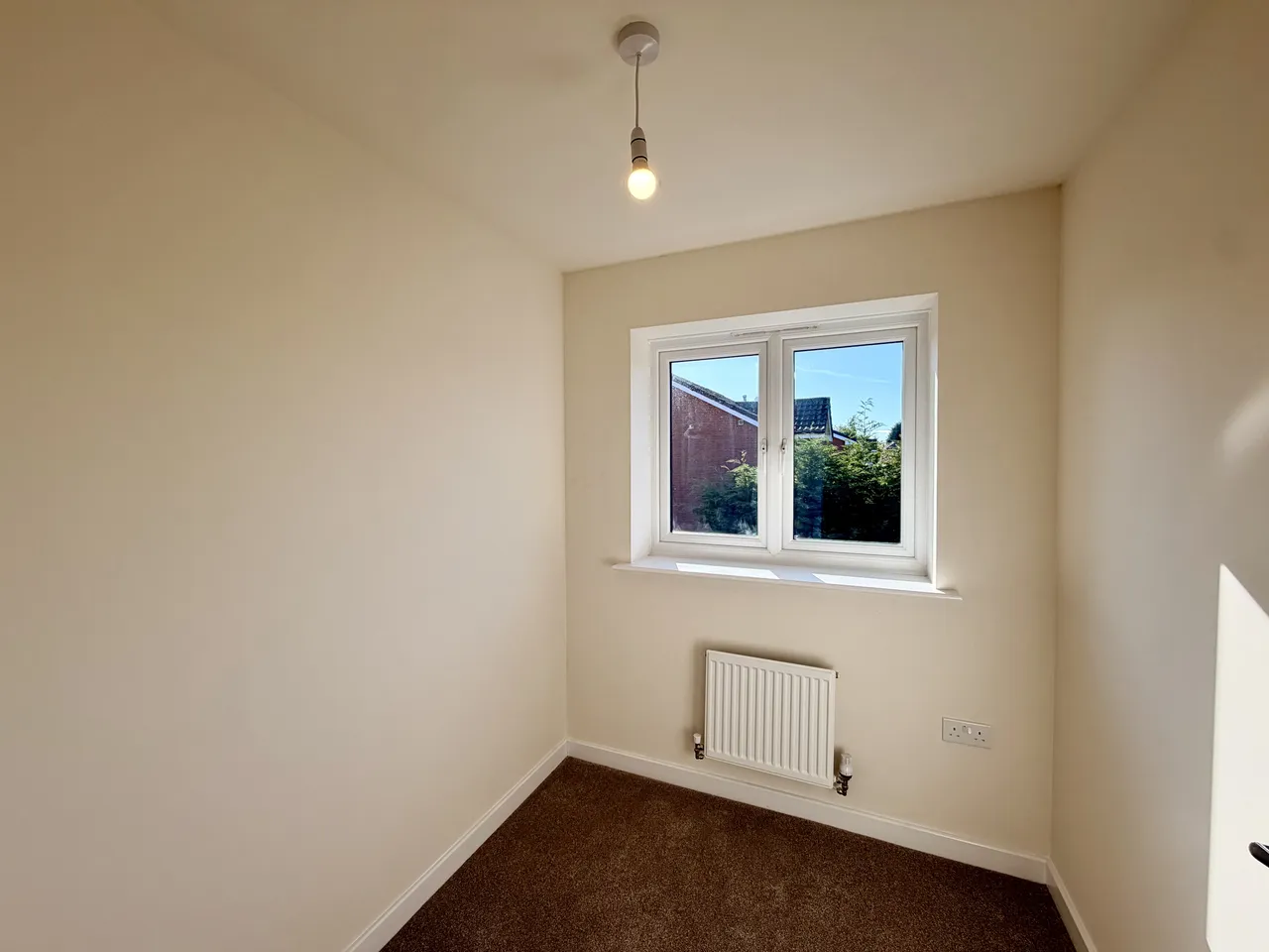 Hamilton Way, Blackburn, photo 6