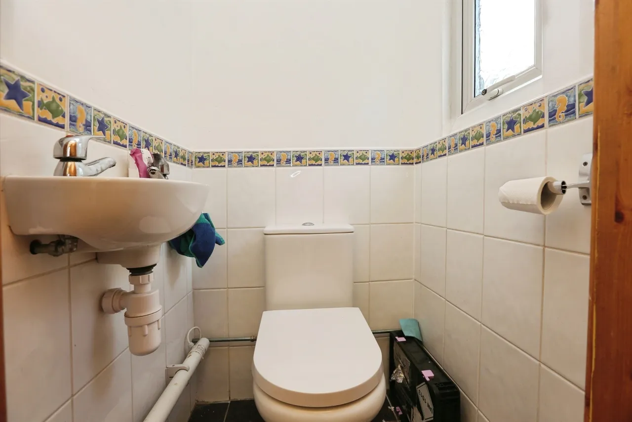 St. Valerie Road, Gosport, PO12, photo 15