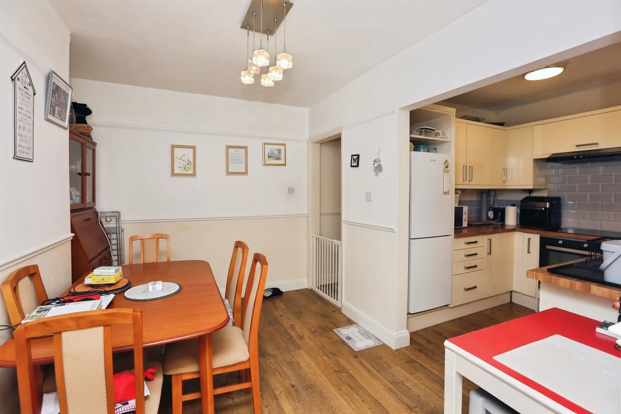St. Valerie Road, Gosport, PO12, photo 5