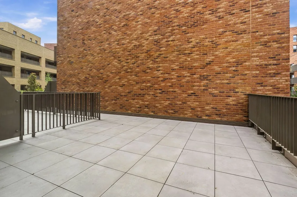 Civic Street, London, TW3, photo 10