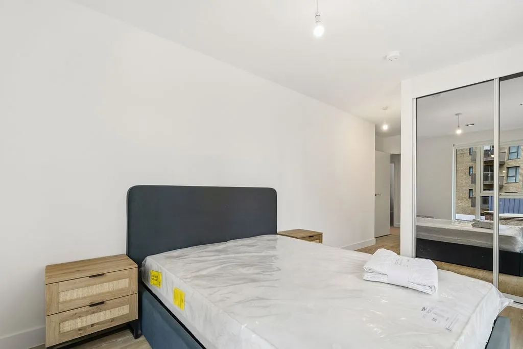Civic Street, London, TW3, photo 4