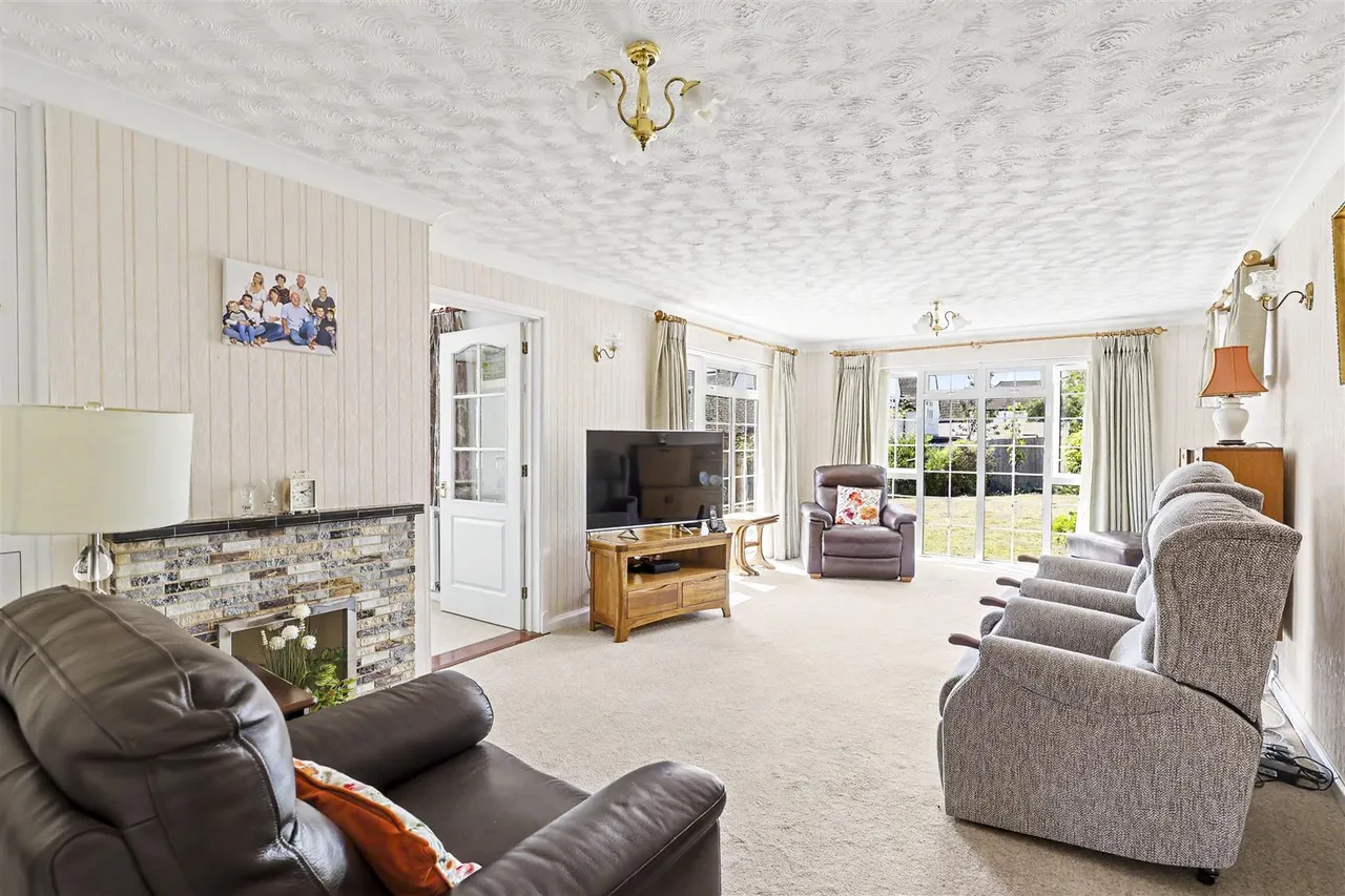 Highfields, Saffron Walden, CB10, photo 2