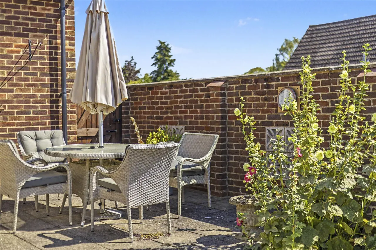Highfields, Saffron Walden, CB10, photo 20