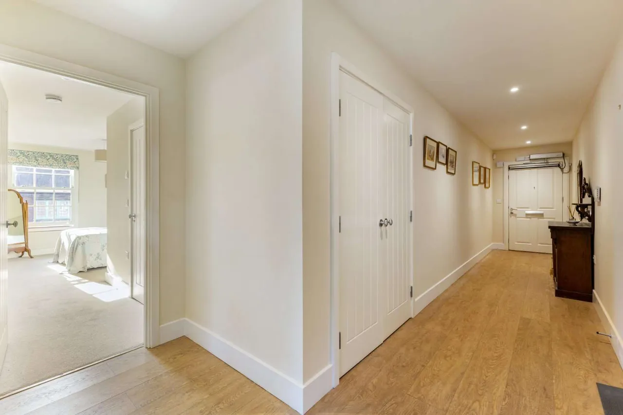 Bepton Road, Midhurst, West Sussex, GU29 9LZ, photo 5