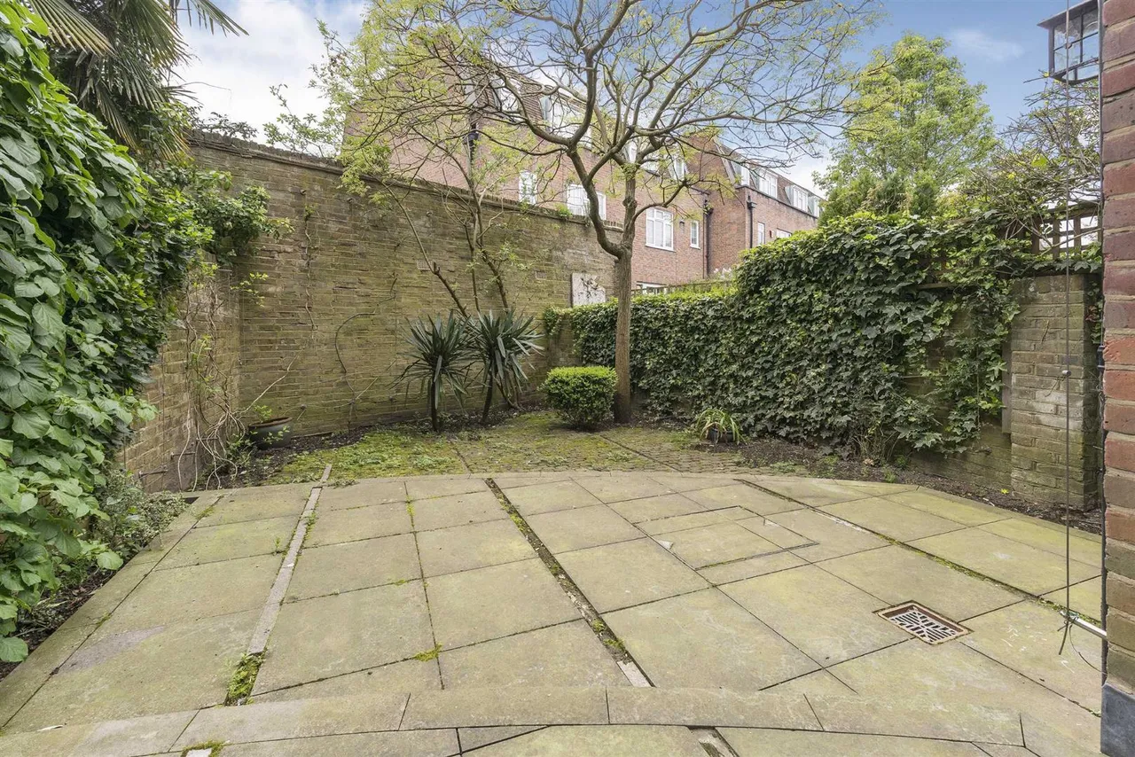 Belsize Road, Swiss Cottage, London, NW6 4RD, photo 5