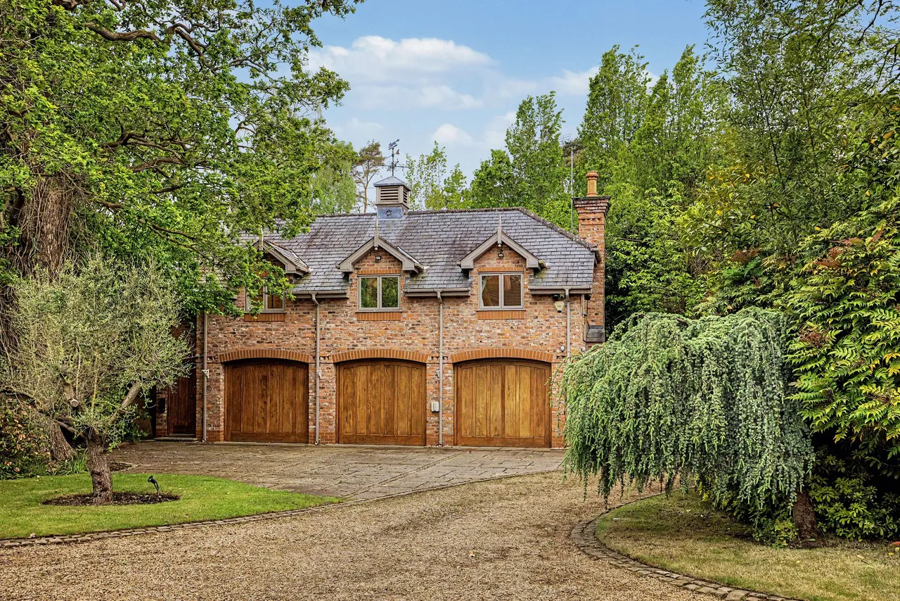 Bowdon, Altrincham, photo 16
