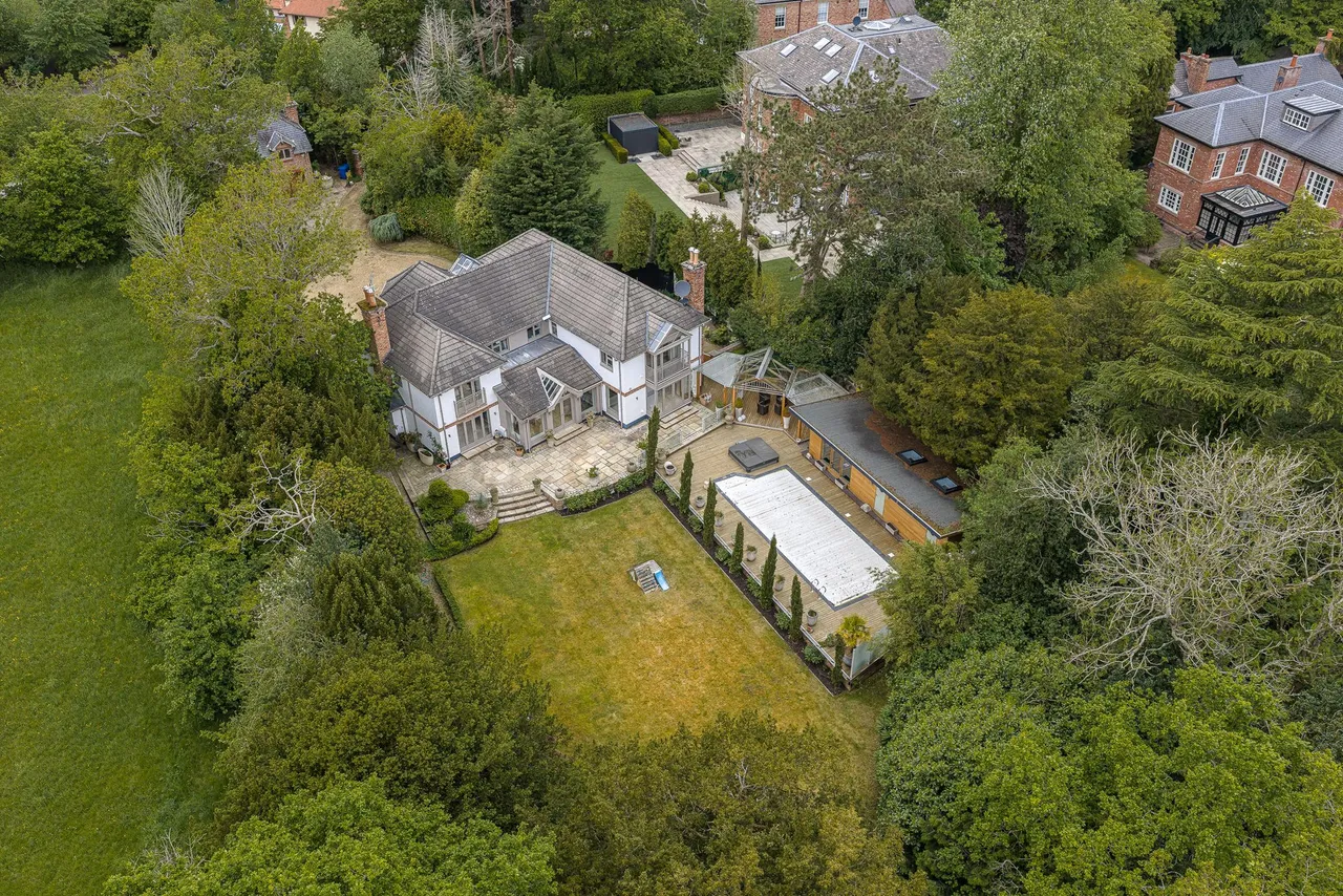Bowdon, Altrincham, photo 25