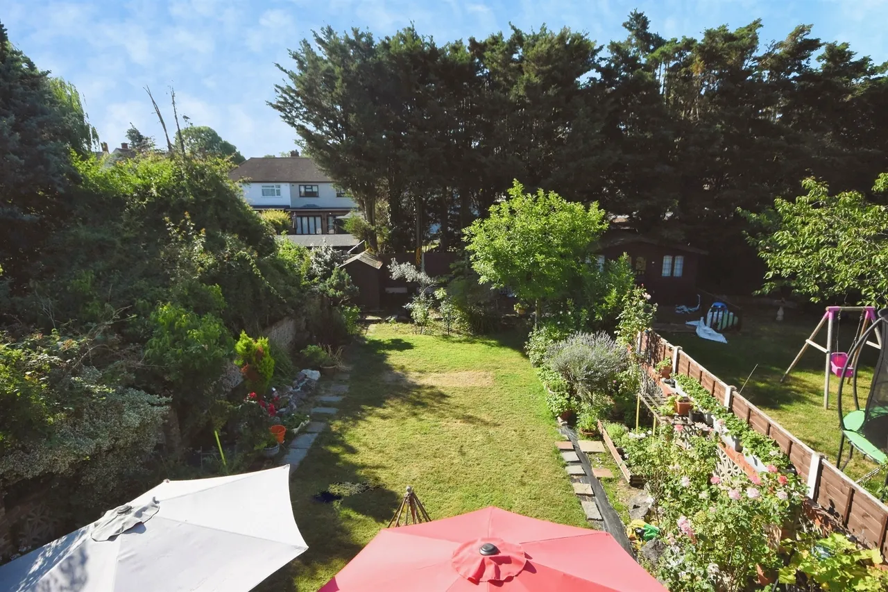 Eastern Avenue East, Romford, RM2, photo 13