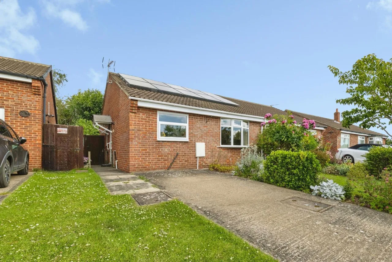 2 bed house for sale — Coulson Close, Yarm, Durham, TS15