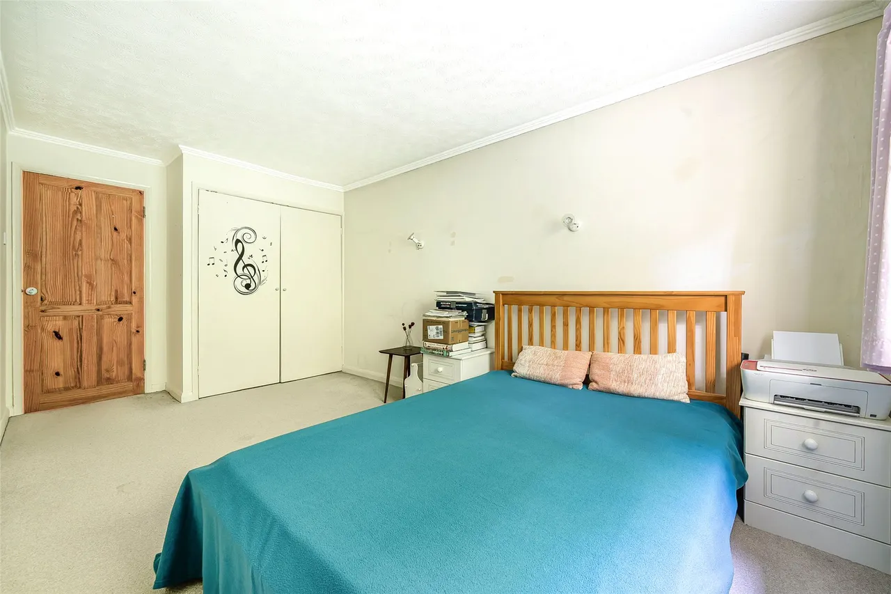 Cedar Court, Haslemere, GU27, photo 7
