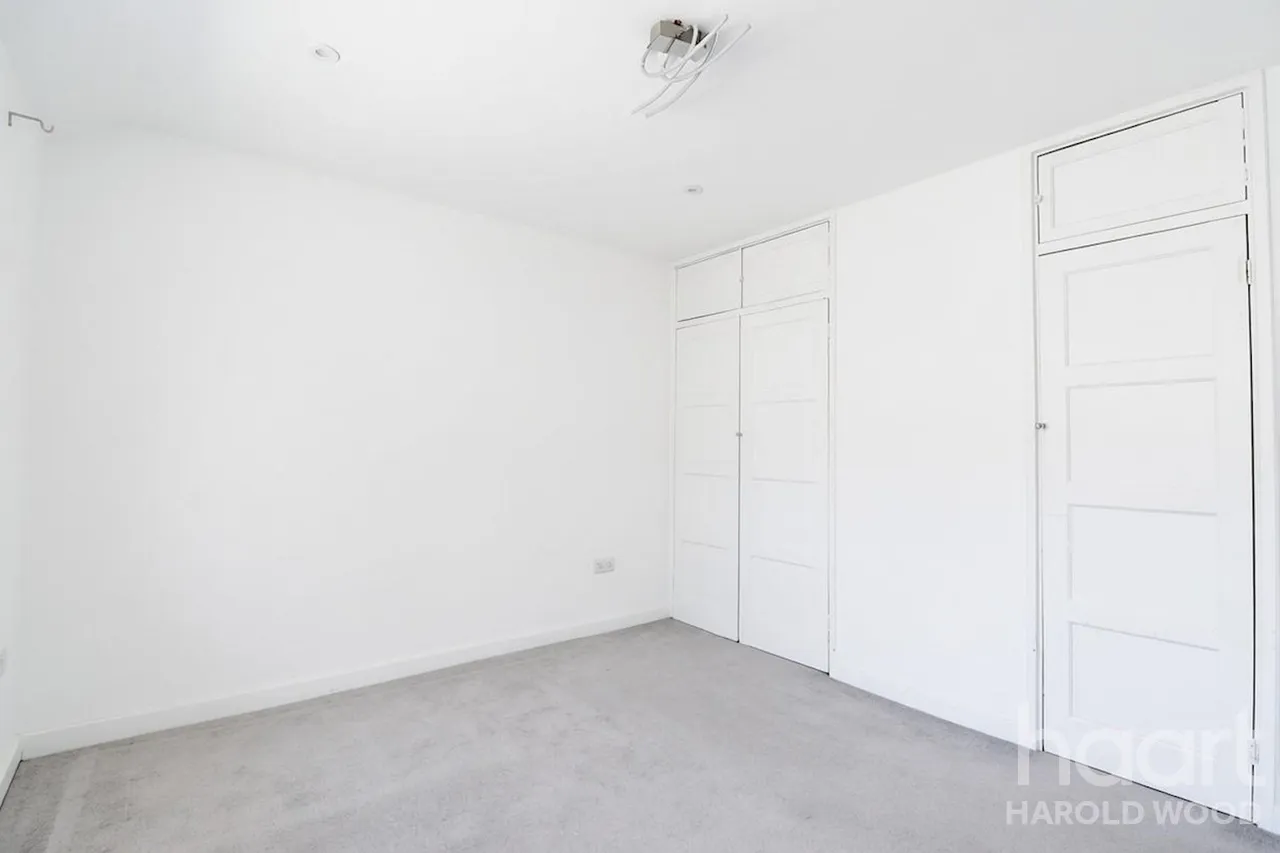 Hailsham Road, Harold Hill, RM3, photo 7