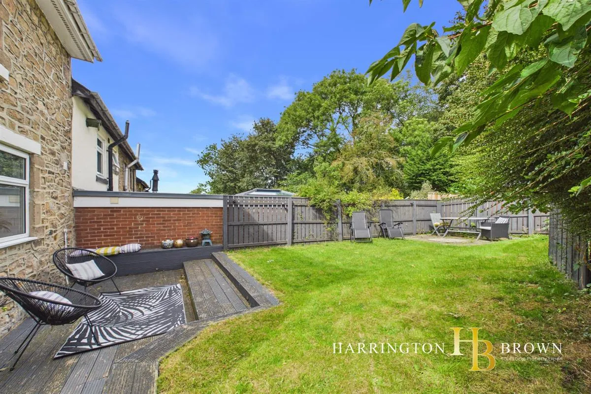 St Marys Crescent, Consett, photo 3